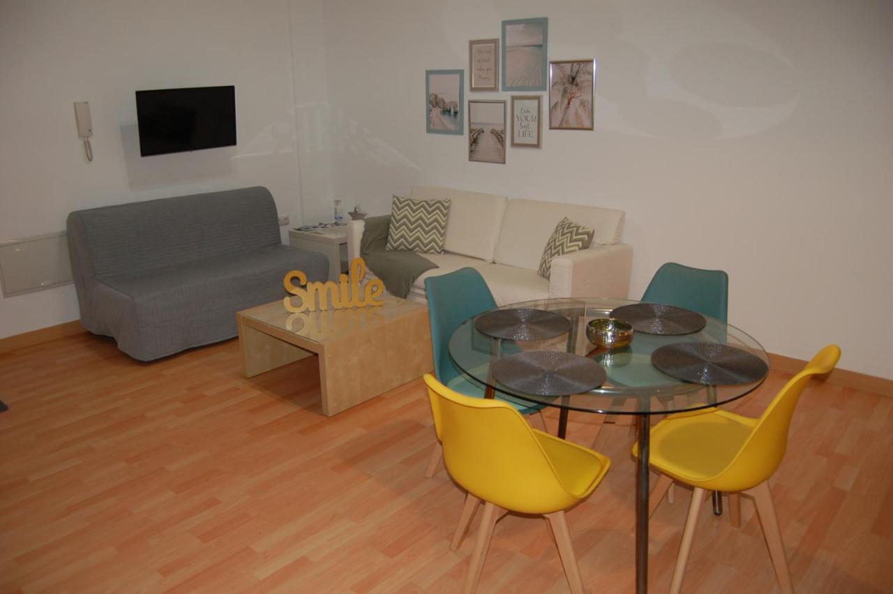 Apartamento Amplio estudio en centro y playa Victoria 13 Málaga Exterior foto